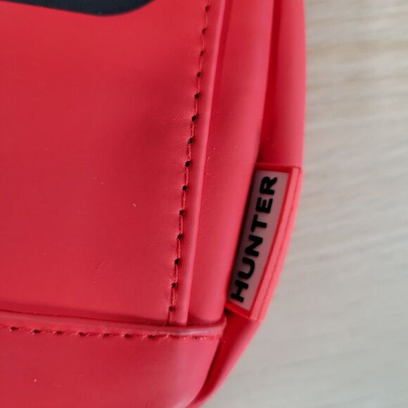 Hunter x Target Fanny Pack Zippered Belt Bag Pouch Adjustable Strap Red Black - Picture 2 of 8